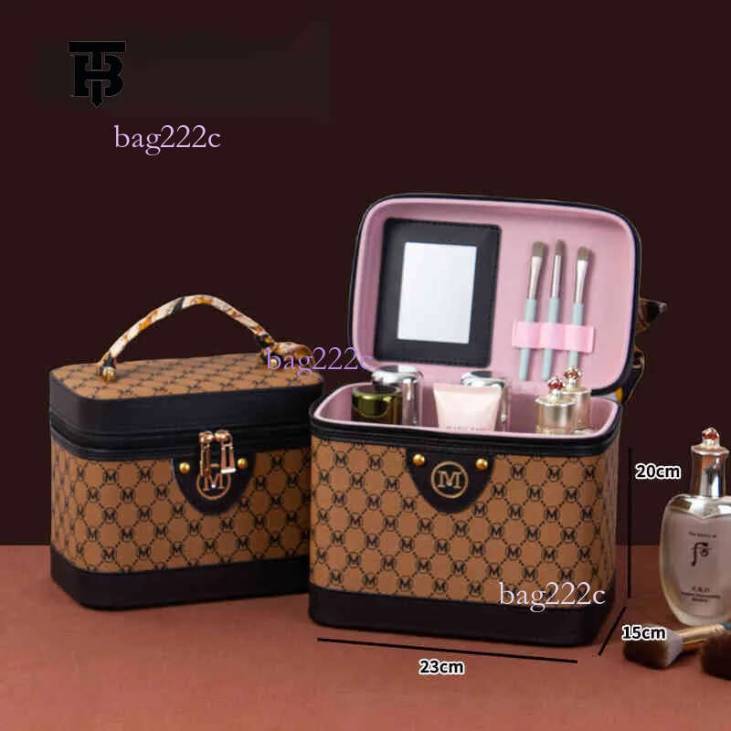 New Retro Large Capacity Makeup For Women Luxury Multi Functional Portable Waterproof Storage Handbag Free Shipping Designer Bag MASA