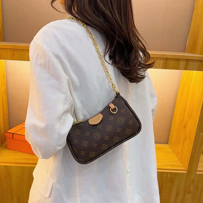 hot Free Shipping Fashion Bags Totes Bag High quality texture hand-held 2026 temperament fashionable retro contrasting single shoulder