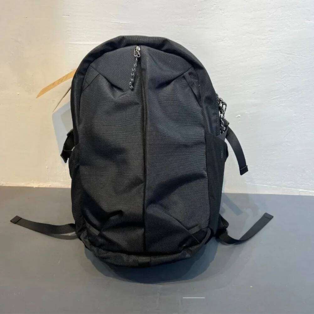 New men's women's contrasting color outdoor and leisure travel backpacks, sports hiking bag Z260124