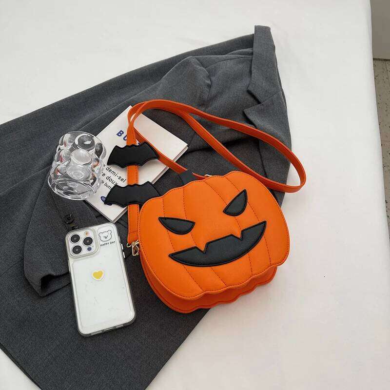 Exquisite Personality Hot Trendy Creative Crossbody for Women 2025 New Super Cool Halloween Pumpkin Shape PU Shoulder Bags Z260124