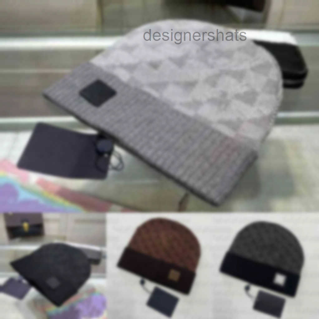 Plaid Designer Bean… - image