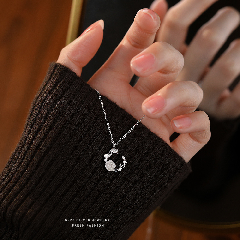 Temperament Fairy Wind Flower Ring Necklace Women's S 925 Pure Silver Colorful Rose Crescent Collar Chain Versatile Jewelry