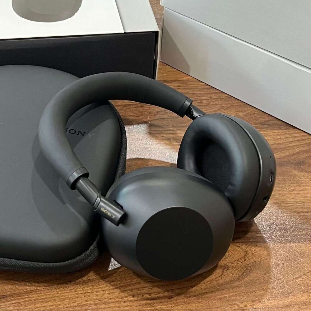 Famous Brand Cross Border New Active Noise Cancelling Over Ear Foldable Bluetooth Headphones CKS