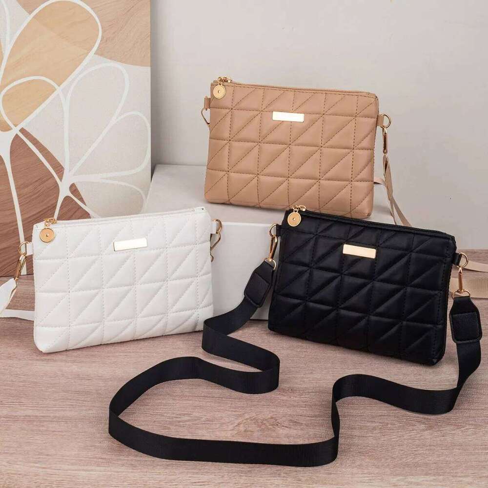 Small square handbag, mini phone new style bag, compact embroidery, fashionable ladies' coin purse triangle Z260124