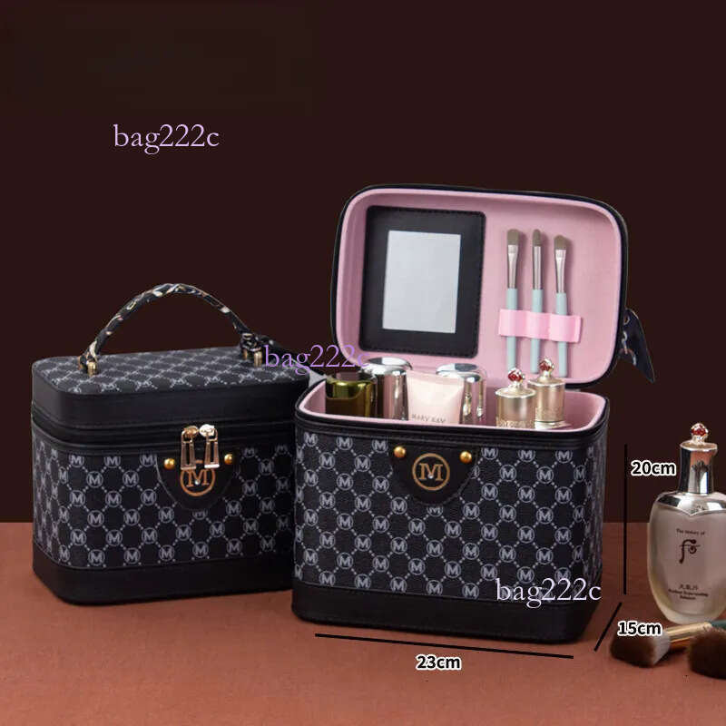 New Retro Large Capacity Makeup For Women Luxury Multi Functional Portable Waterproof Storage Handbag Free Shipping Designer Bag MASA