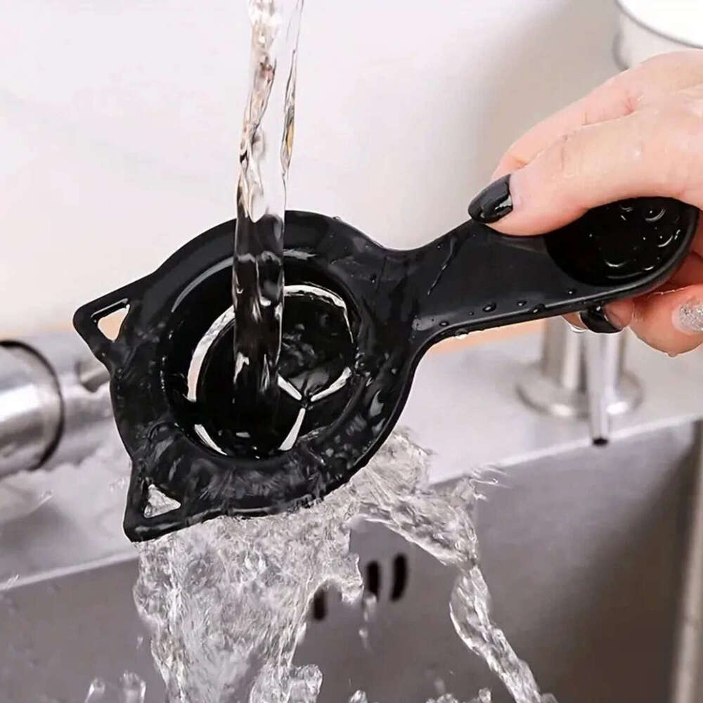 2 in 1 Cute Cartoon Cat Egg Separator Measuring Cup Easy Yolk & White Filter for Baking and Cooking, Perfect Kitchen Gadget