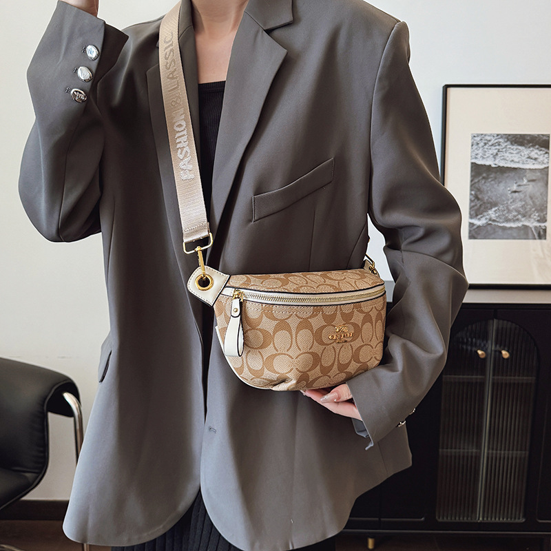 Women's new women's breast bag waist bag temperament senior sense fashion print shoulder sling bag