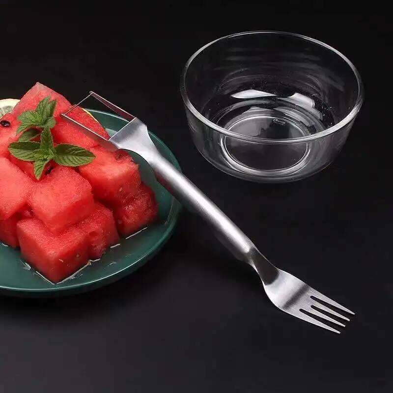 1pc Multi-purpose Portable 2In1 Watermelon Slicer Cutter Knife Stainless Steel Kitchen Fruit Cutting Fork