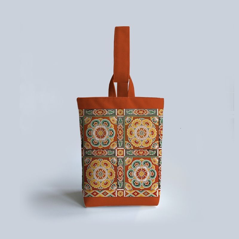 Luxury Brand newly Launched Chinese-style Dunhuang Flying Celestial Maiden Handbag With A Retro Chinese Style, Hand-held Fabric Handbag, Walking Bucke