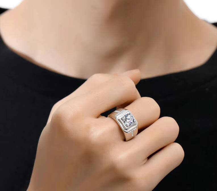 Hot Selling High-end Jewelry 925 Sterling Silver Hip Hop Style Ring Bright Cut Square Moissanite Wedding Ring Jewelry for Men