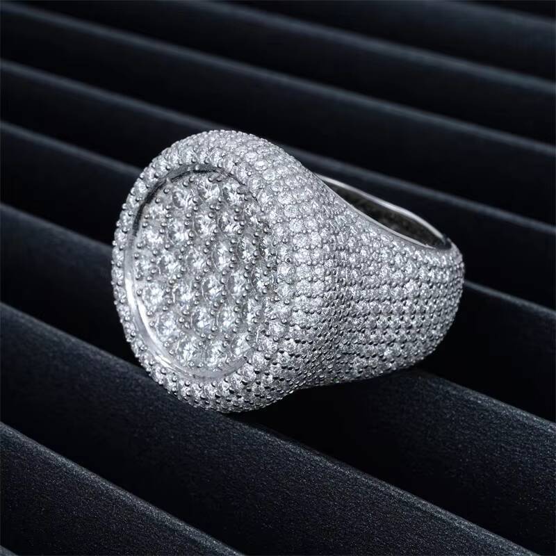 Hip Hop Ring 925 Silver Inlay D Color VVS Moissanite Ring Fashion Trend Full Diamond Men and Women Ring