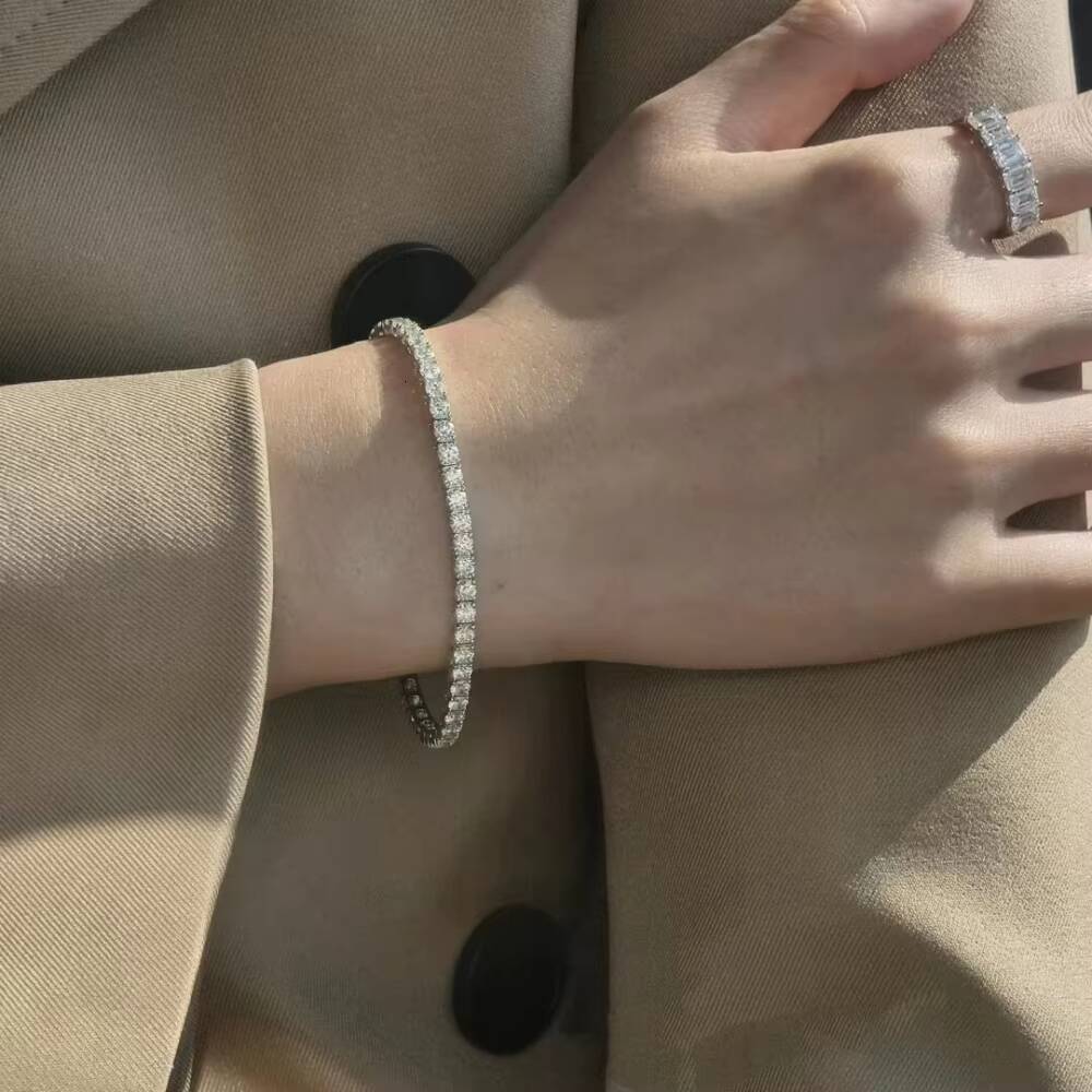 Custom Lab Grown Diamond Tennis Bracelet 18k Gold 29mm D VVS Eco-Friendly CMA Certified Tennis Chain for Men and Women