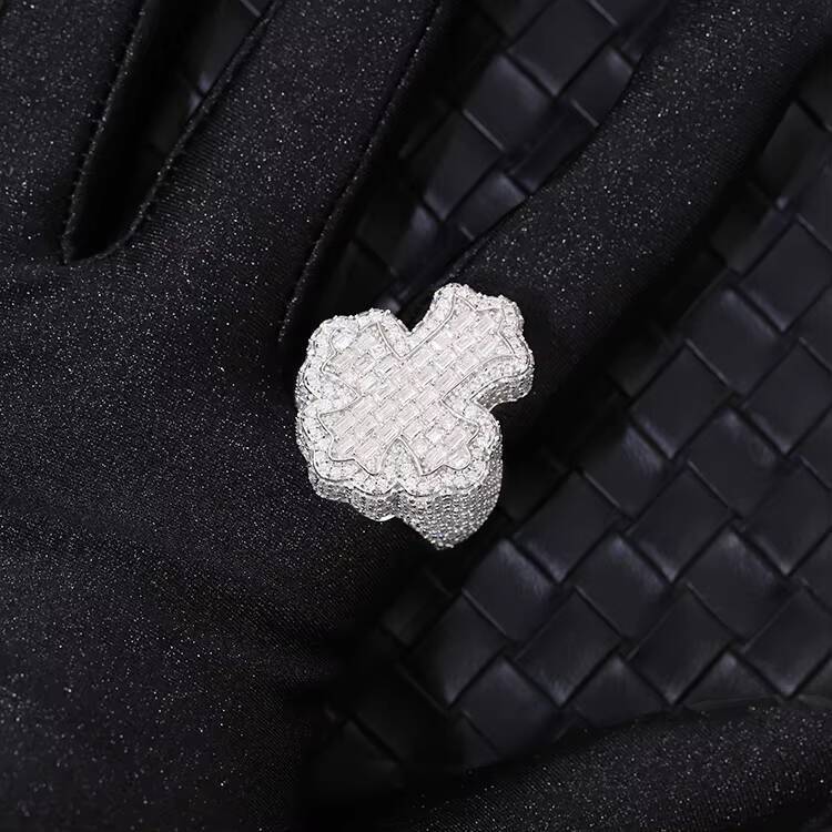 Fully Iced Out Jewelry Hip Hop Ring Gold Plated 925 Sterling Silver Vvs Baguette Moissanite Diamond Cross Ring