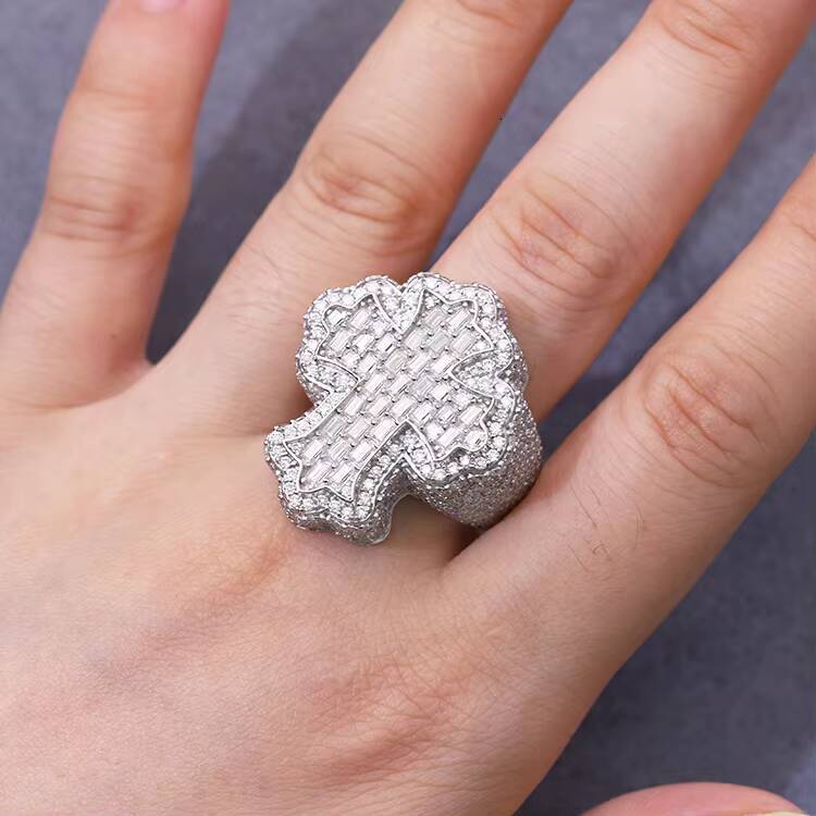 Fully Iced Out Jewelry Hip Hop Ring Gold Plated 925 Sterling Silver Vvs Baguette Moissanite Diamond Cross Ring
