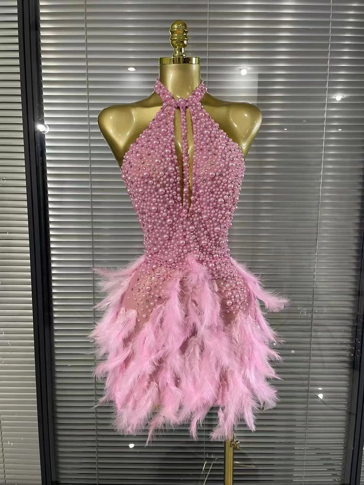 Sparkly Rhinestones Pearls Halter Backless Mini Feathers Skirt Women Sexy Mesh Transparent Performance Dance Costume Stage Wear 260121