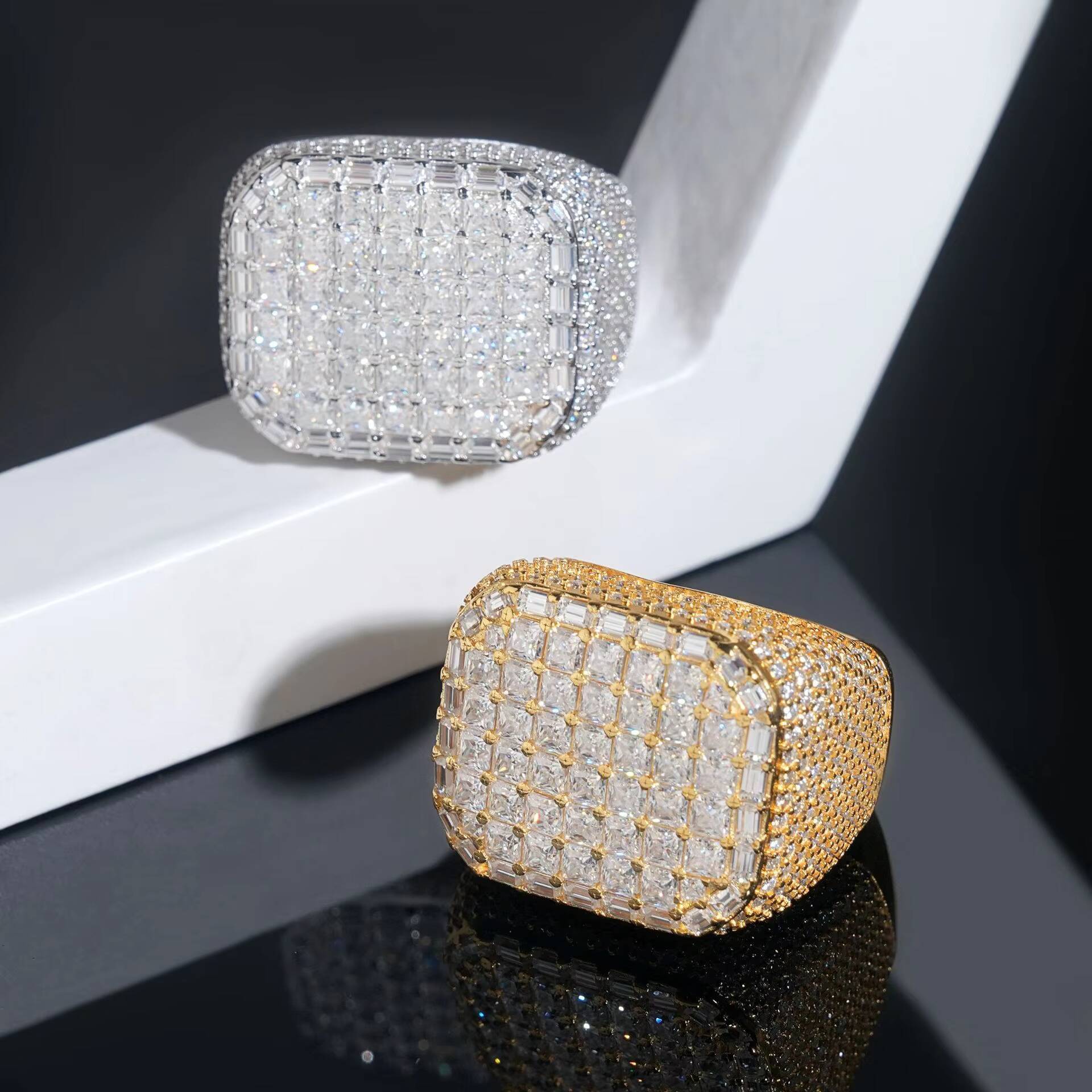 Hot Selling Hip Hop Gold Plated 925 Sterling Silver Fire Jewelry VVS Baguette Iced Out Bling Moissanite Ring for Men