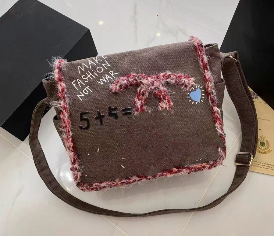 2026 Canvas Bag designer Bag To Single Shoulder Tote Bag Handbags for Women Vintage Graffiti Weaving Luxury handbag