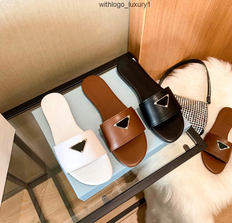 2025top quality luxuries designer men women slippers sandals shoes slide summer fashion wide flat flip flops pradashoe pradasneak pradacup pradas pradaprada 7VHF
