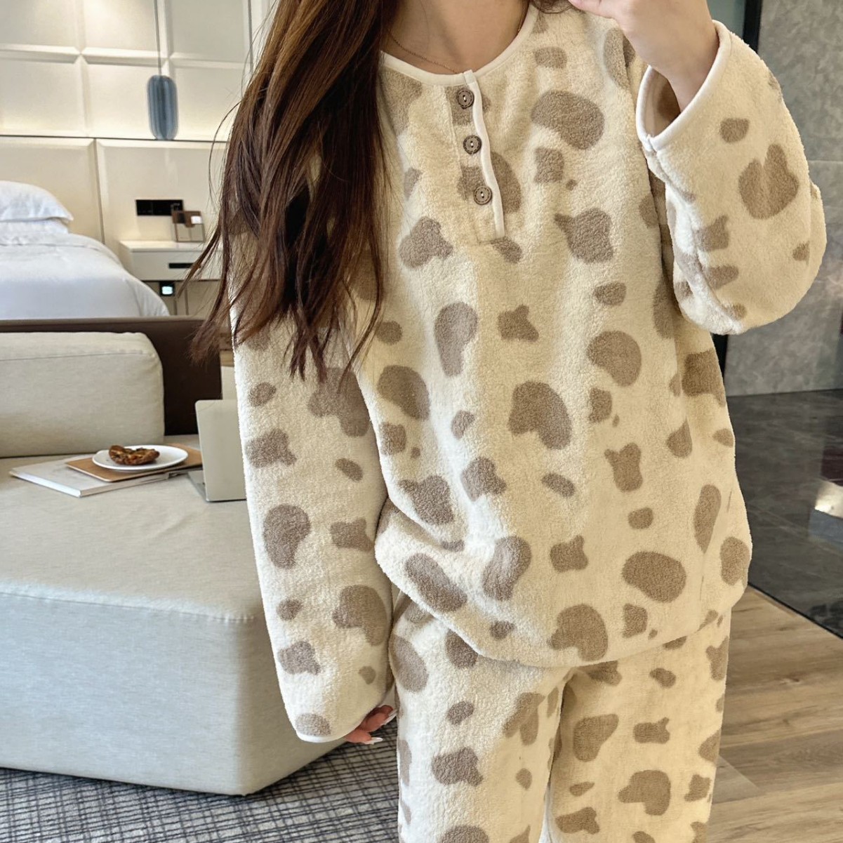 B1364-Sophisticated Feminine Sleep Apparel Highlighting Adorable Cherry Hearts