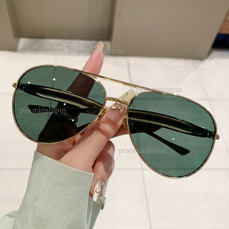 2026 Designer New Luxury Large Frame Toad Mirror High-end Women's Makeup Free Sunscreen Sunglasses Luxury Brand Fashion Accessories Personalized  - view 5