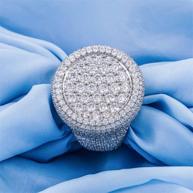 Hip Hop Ring 925 Silver Inlay D Color VVS Moissanite Ring Fashion Trend Full Diamond Men and Women Ring