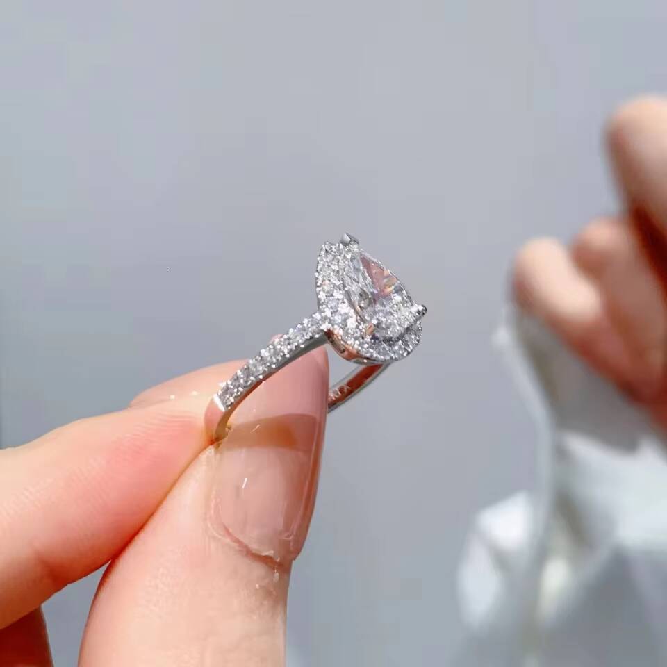 Xinfly Wholesale 1ct Main Stone Pear Lab Grown Diamond Ring Pt950 Water Drop Factory Price Platinum CVD Fine Jewelry Custom