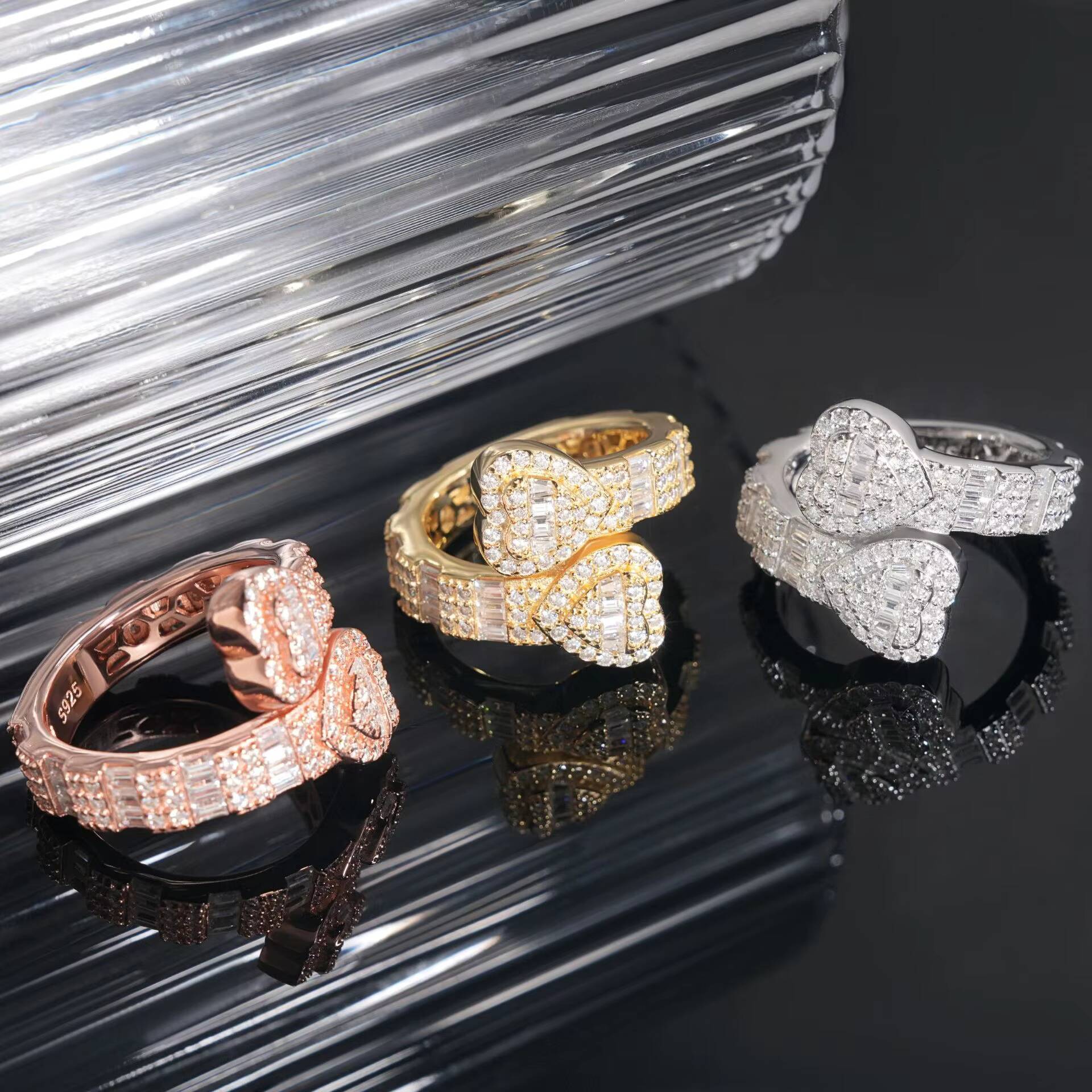 Diamond Jewelrys European American Hip-Hop Full Inlaid 925 Silver Moissanite Cluster Ring Prong Set Rose Gold Plated New
