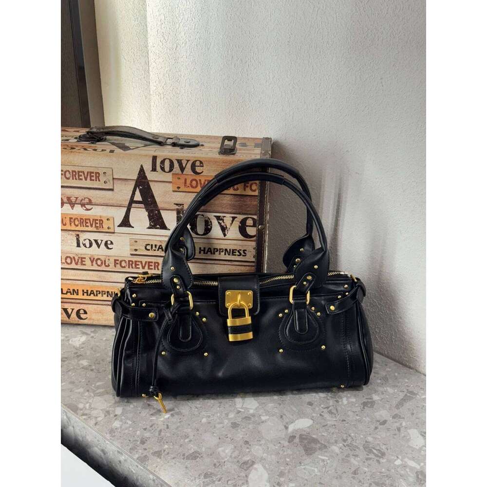 punk Street Bag,Vintage Lock Buckle Designer Tote Bag,classic Large Capacity Commuting Shoulder Bags, Fashionable Lady Handbags