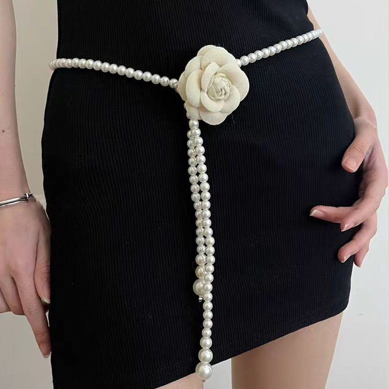 Designer Waist Chain Camellia Pearl Luxury Waist Chain High-end Design Slim Fit Waist Chain Sweet And Cool Fashionable Multifunctional Waist Accessory