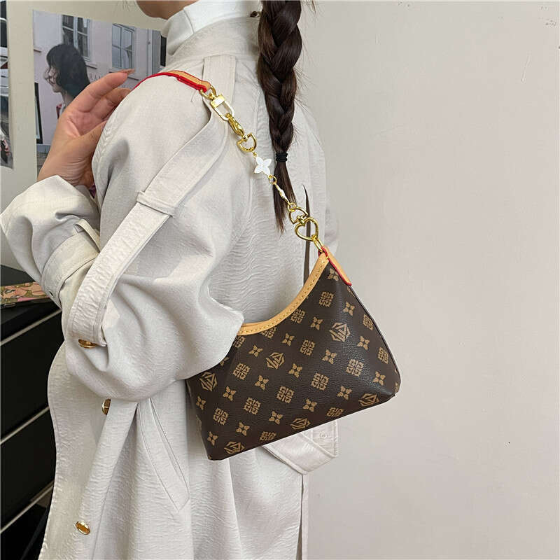 Fashion Shoulder Bags Underarm Bag Elegant Handbag 2026 Autumn New Casual Large Capacity Commuter Crossbody Tote Bag H260320