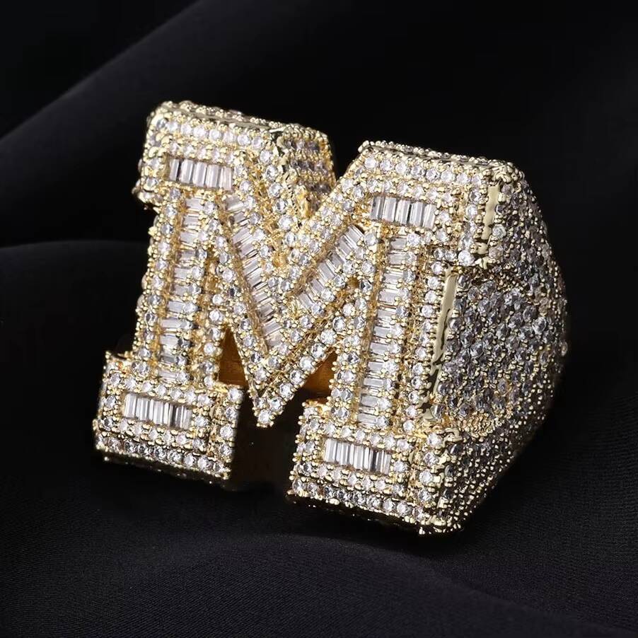 Mens Ring Trend Hip Hop VVS Moissanite Diamond ring 14K 18K Gold Fully Iced Out baguette Cut Diamond M Alphabet Ring