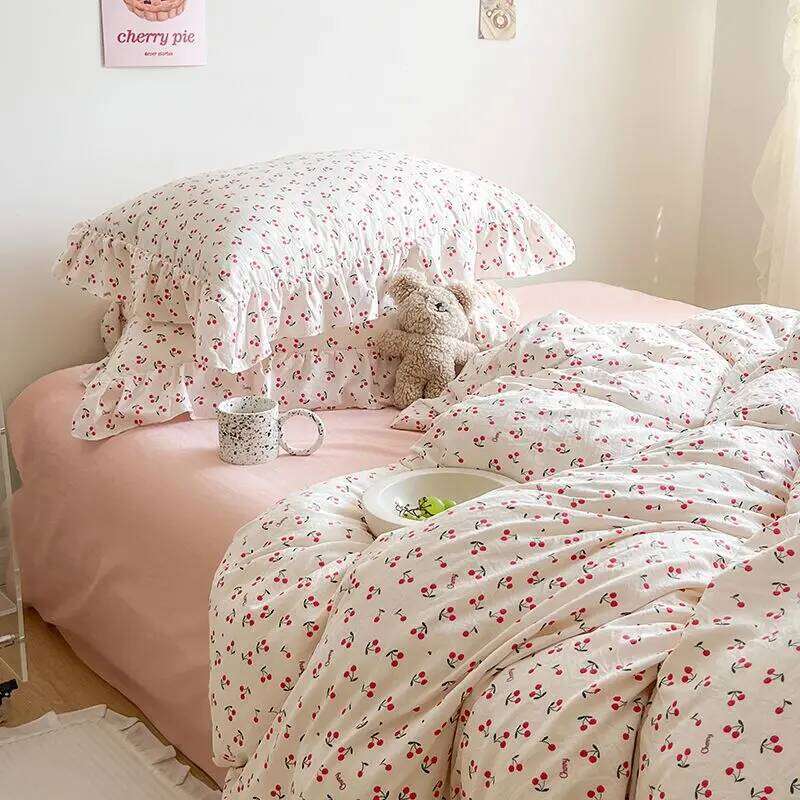 Ins Girl Bedding Heart Cherry Duvet With Double Layer Yann Pink Four PIECE Set Simple Washing Cotton Bed Sheet Y260124