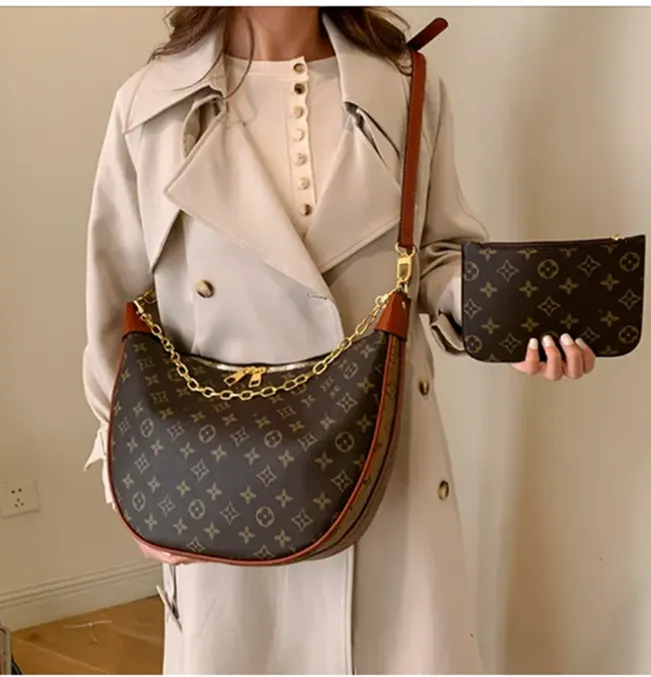 10A Designer BagMirror QualityOn the go Loop Bag Hobo Half Moon Bags Shoulder High Quality Genuine Leather Luxury Women Crossbody Messenger Purse Handbags