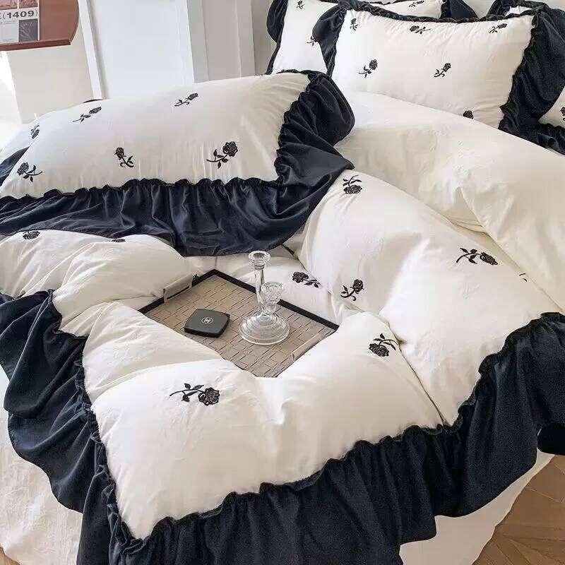 French Princess Bedding Sets Hepburn Style Bow Quilt Romantic Bedclothes Decor Woman Girls Bedroom Duvet Cover 4pcs Y260124