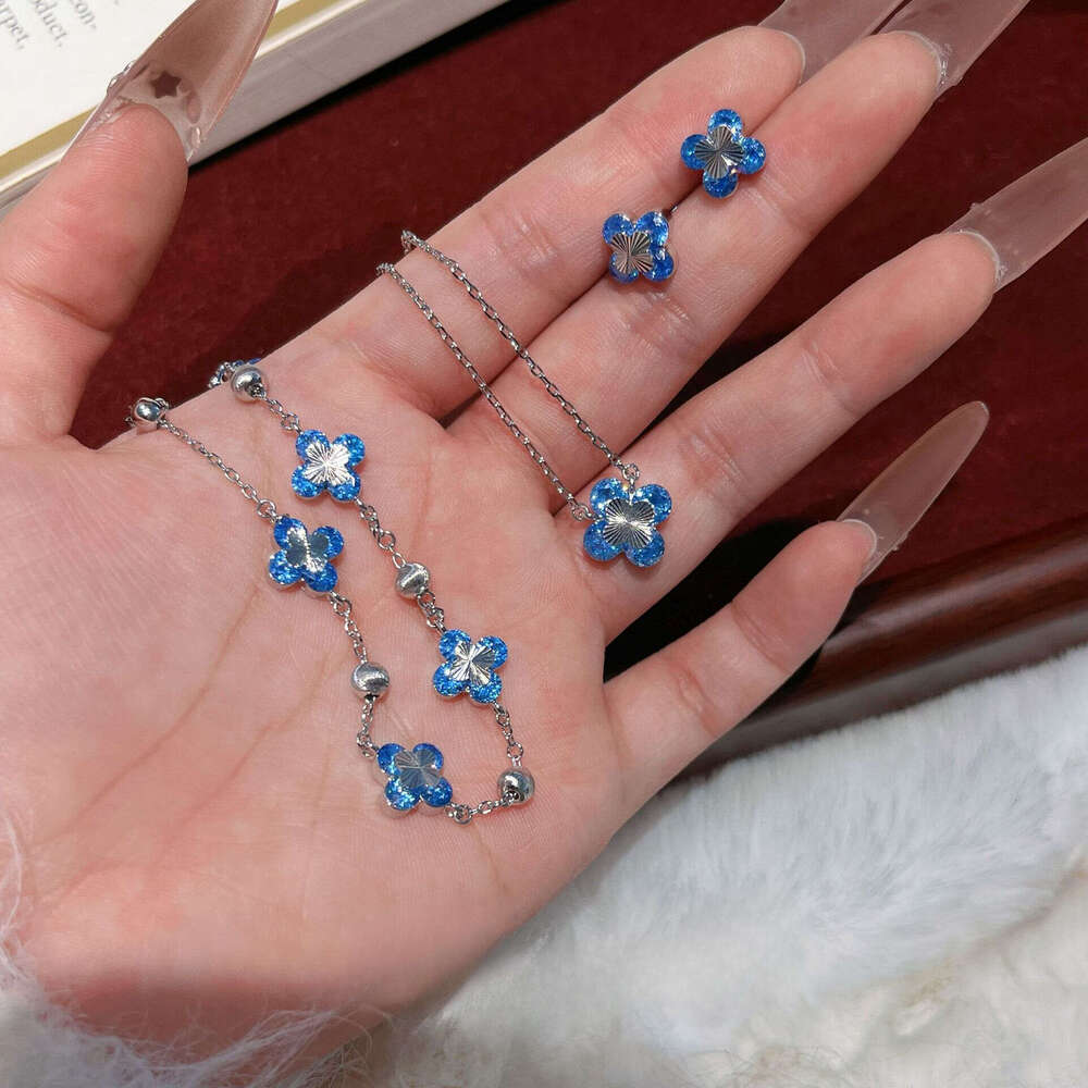Same Style Zhijiu Red Corundum Aquamarine White Diamond Set Four-Leaf Clover Laser New Model