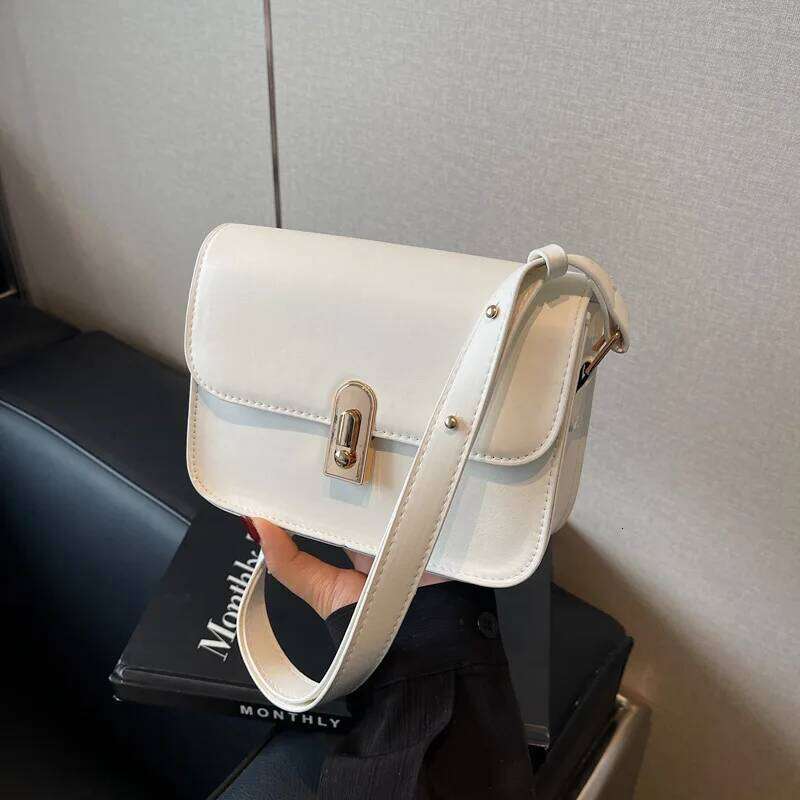 Retro women 2024 new autumn and winter trend Korean version of small square with a single shoulder oblique span bag XJ260125