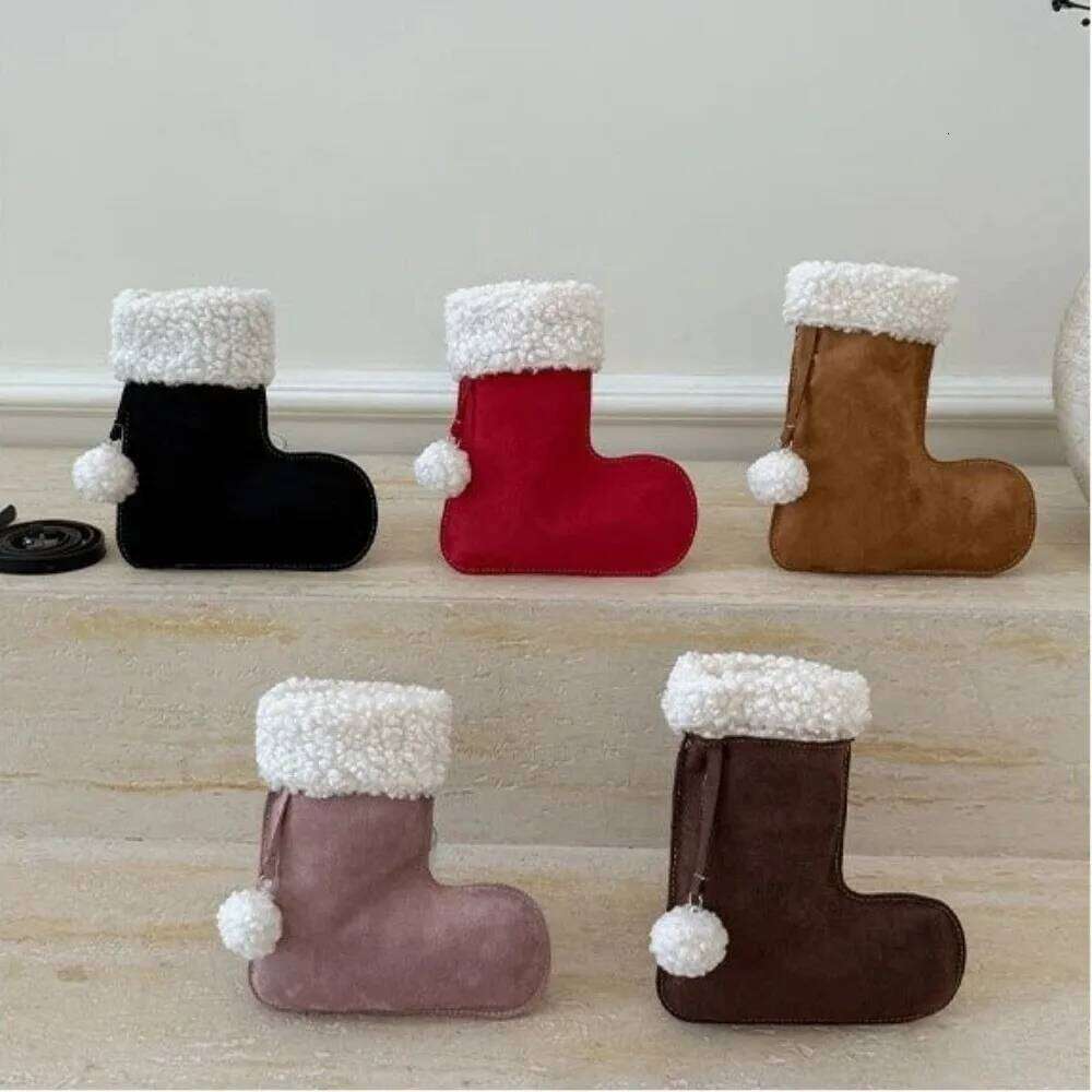 Sweet Korean Style Shoulder Faux Suede Lightweight Christmas Sock Fluffy Crossbody Bag Women XJ260125