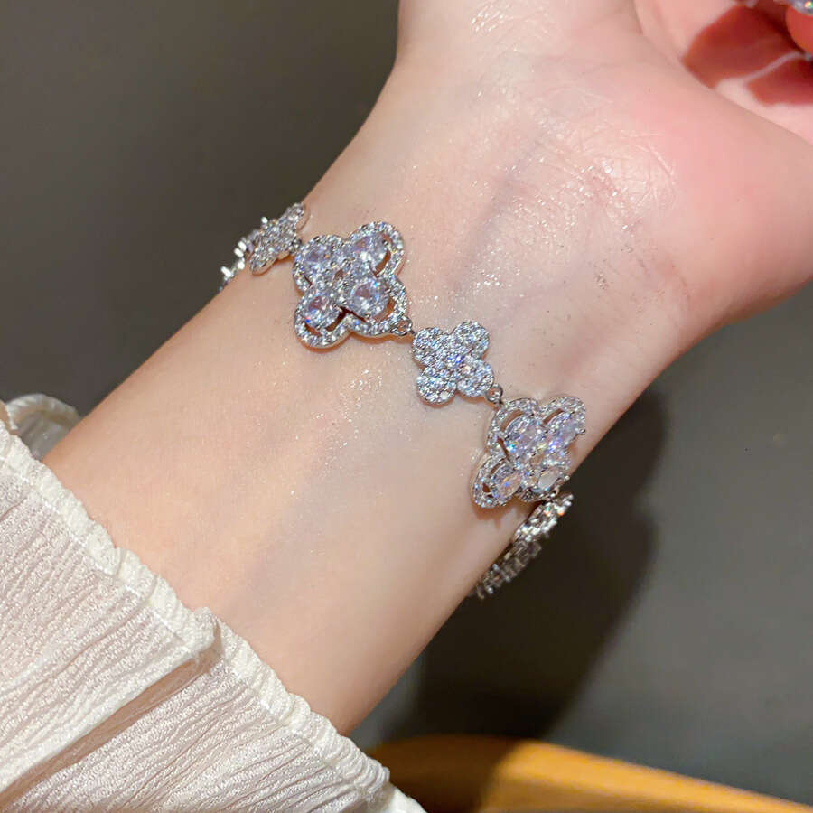Jewelry Bracelets Korean Style Super Shiny Zircon Hollow Flower Light Luxury High-end Feel Bracelet Niche Fashion Exquisite for Women