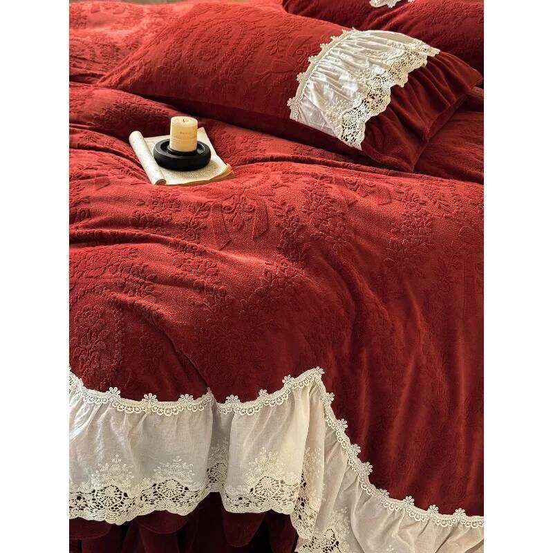 French lace edge winter bed sheet four-piece set milk fleece festive positive red engraving craft quilt cover bedding Y260124