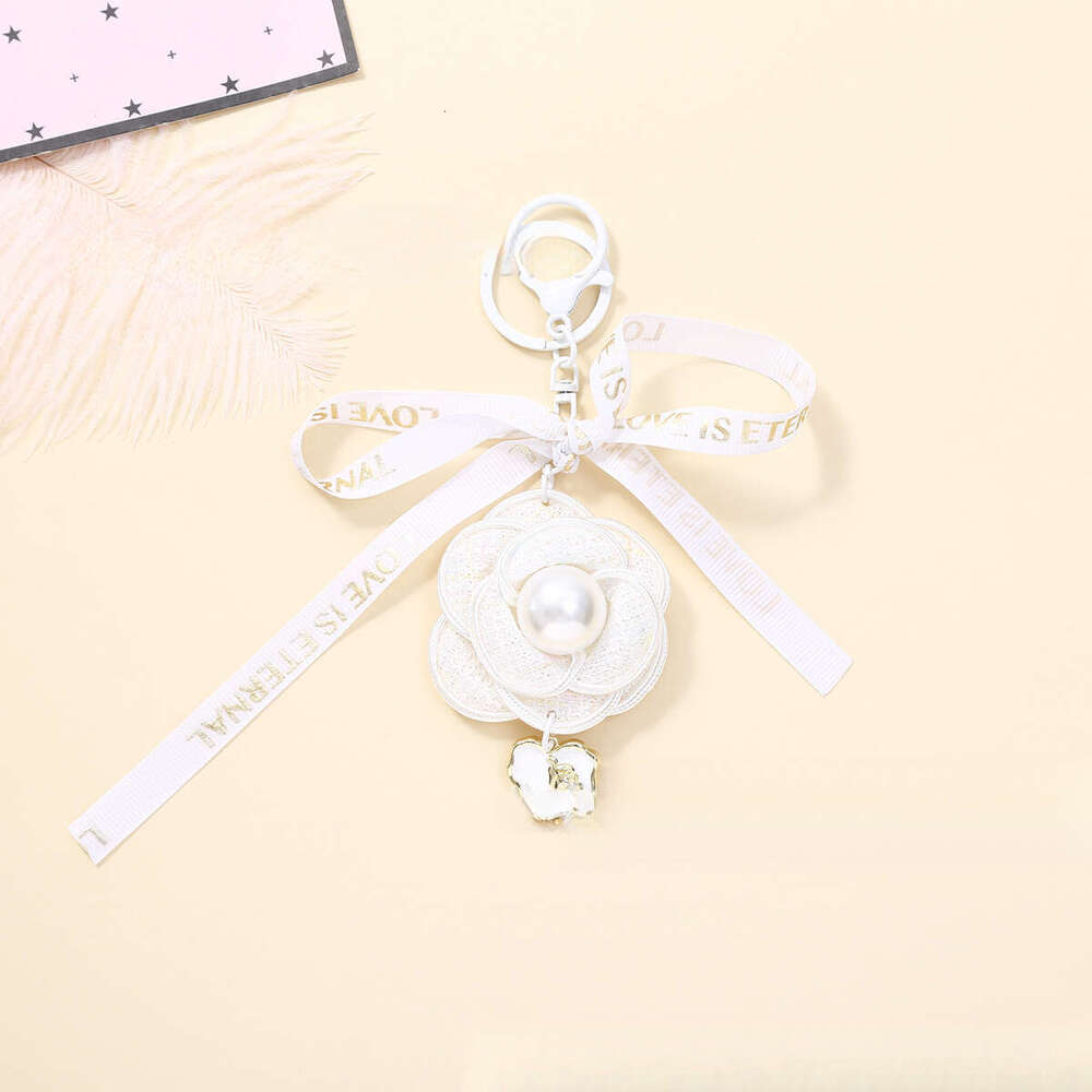 Ribbons and bow keychain Sweet heart pendant An accessory with the style of Xiao Xiangfeng