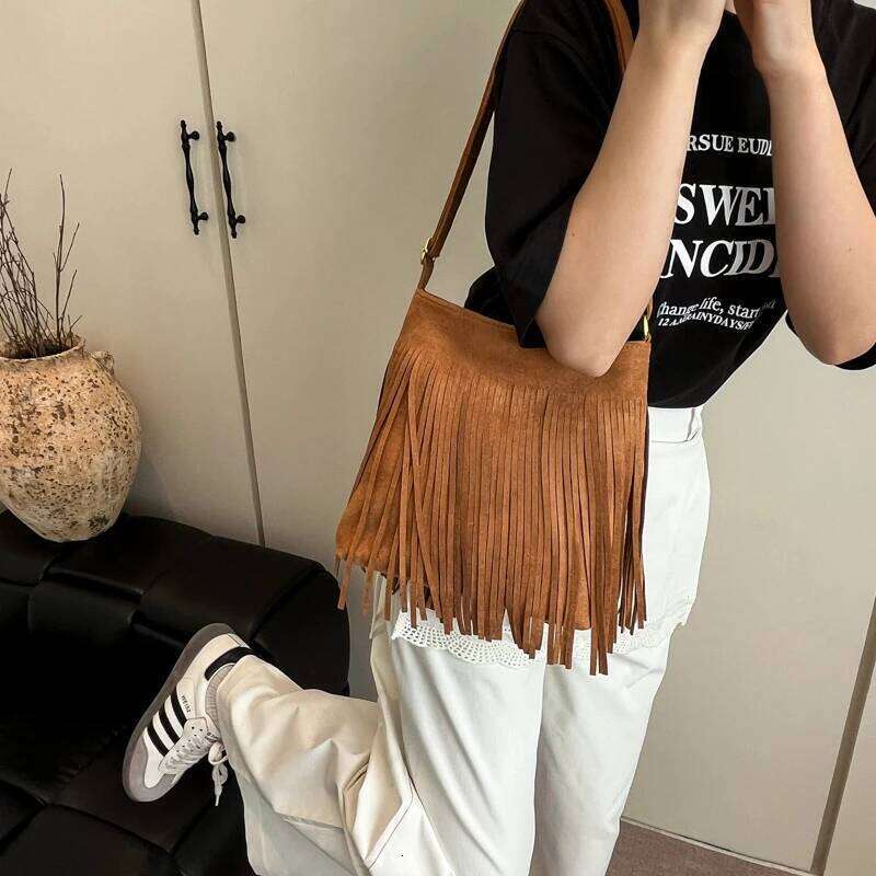 Oxford Zipper Large Capacity Crossbody Tassel Ethnic Female 2025 High Quality Solid Color Versatile Shoulder Bags XJ260125