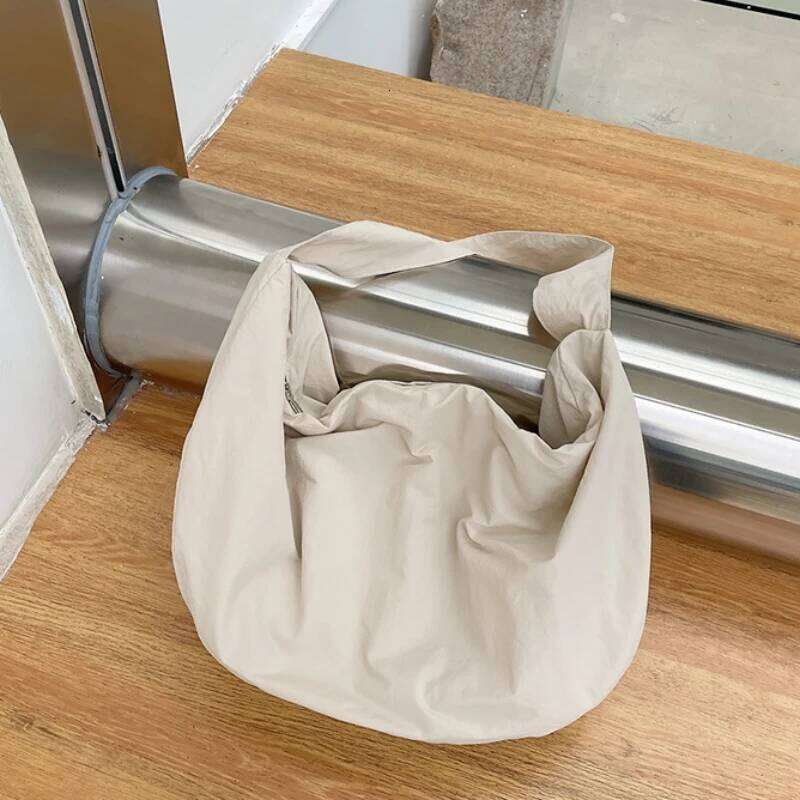 Small Fresh Nylon Crossbody New Fashion Large Capacity Shoulder Japan Style Leisure Hobos Bag Free Shipping Items Women XJ260125