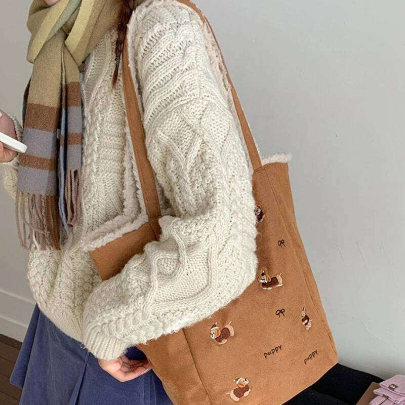 Fluffy Dachshund Simple Crossbody Women Large Capacity Commuting Shoulder Comfortable and Versatile Texture Bucket Bag XJ260125
