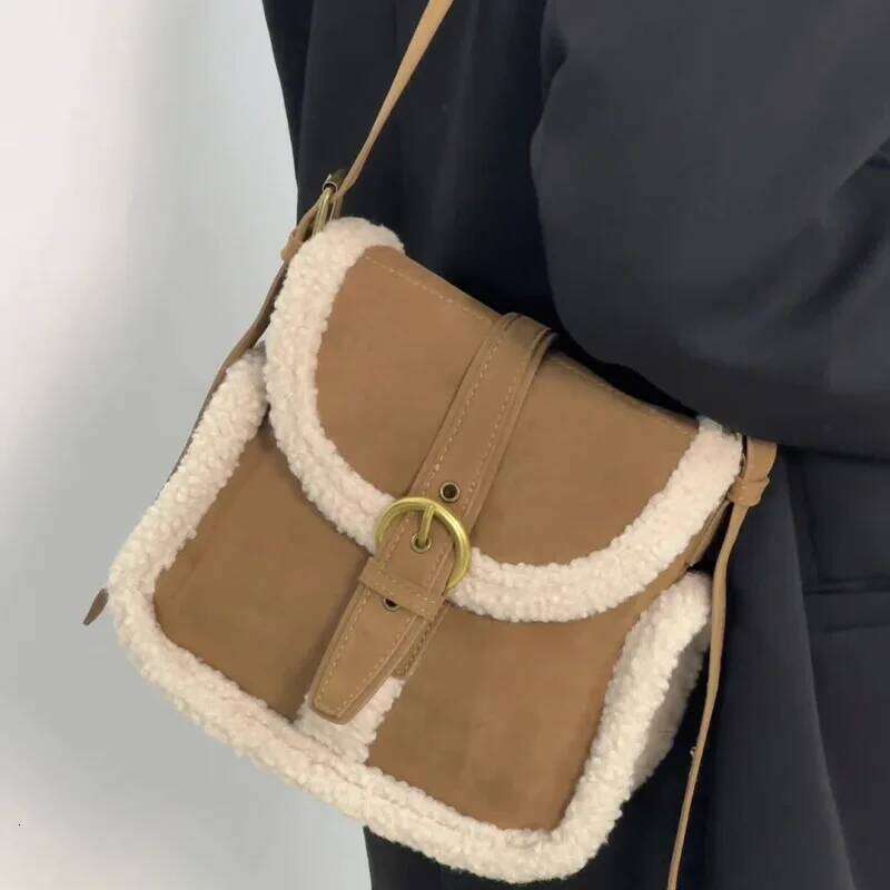 Autumn and winter retro Sle sherpa women's shoulder bag luxury design splicing new commuter multifunctional portable crossbody b XJ260125