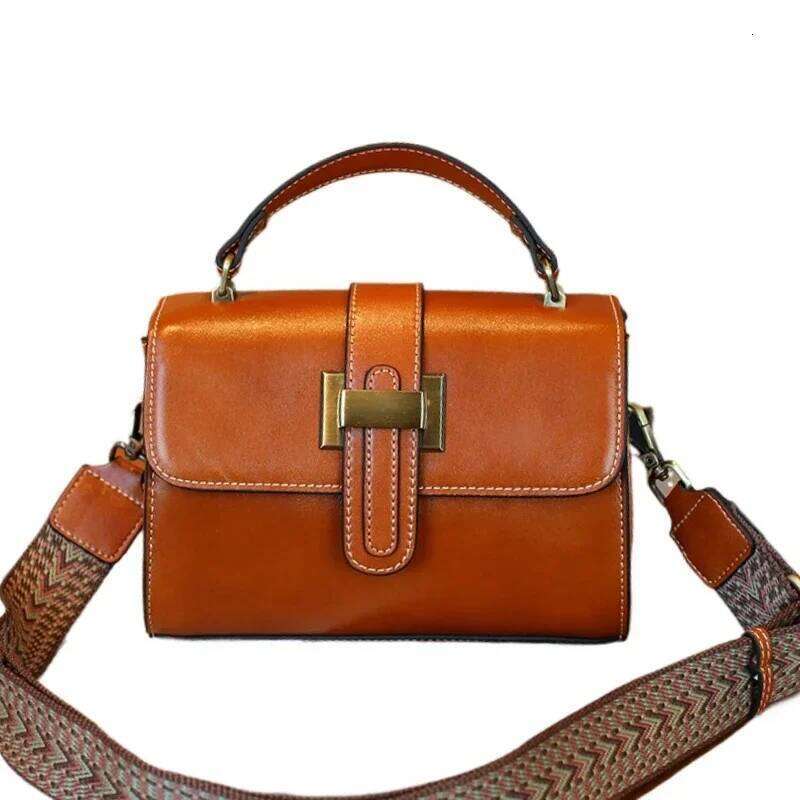 Vintage Bags Woman Luxury Design High Quality Soft Cowhide Exquisite Shoulder 2025 New Simplicity Casual Hasp Crossbody Bag XJ260125