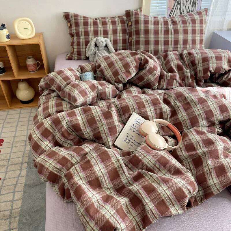 2025 Winter New Year's Plaid Stripe Double Flower Cloud Kapok Four-Piece Set Button Dormitory Bedding Kit Y260124
