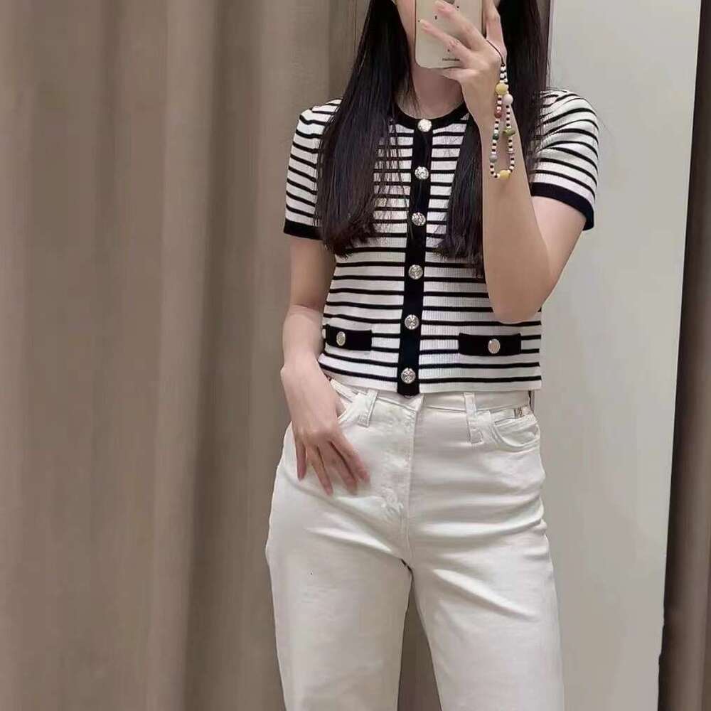 2026 Spring New Designer Black and White Striped Knitted Short Open Fleece Sweater for Women