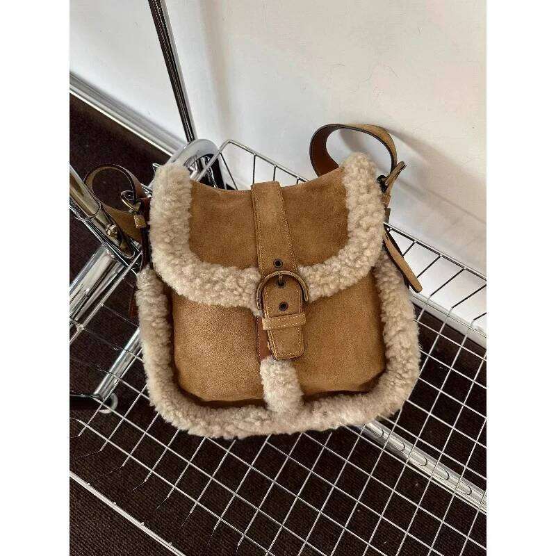1pc Autumn and Winter Imitation Lamb Fur Women's Korean Version Retro Style Trend Single Shoulder Crossbody Bag XJ260125