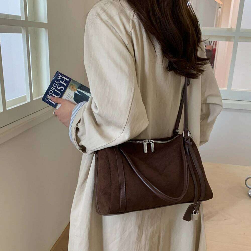 Vintage Matte Leather Crossbody Large Capacity Shoulder Tote Simple Women Pack Fashion Style Bag For Commute Daily Use XJ260125