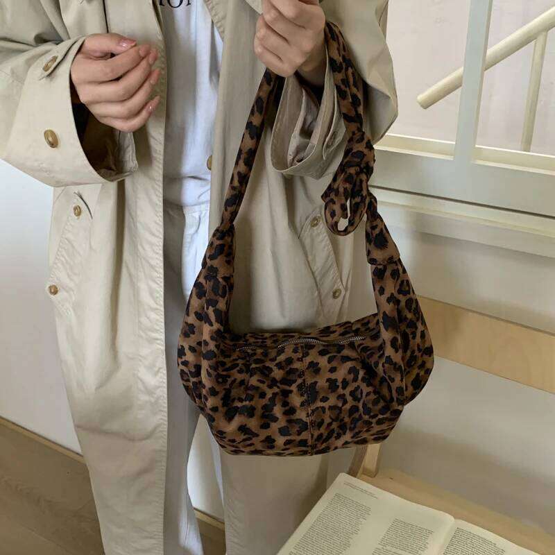 Autumn Winter Faux Suede Crescent Dumplings Vintage Leopard Print Handbag Women Shoulder Crossbody Bags Retro Messenger Bag XJ260125